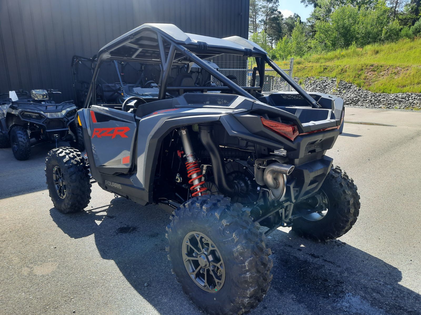 Polaris RZR XP 1000 Ultimate-Stealth Gray 2026