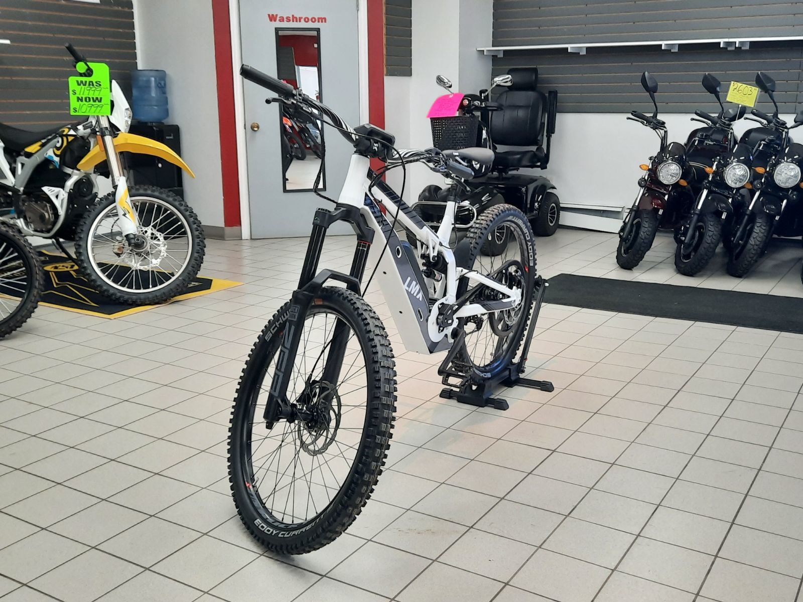 2024 LMX 64 E-MOUNTAIN BIKE