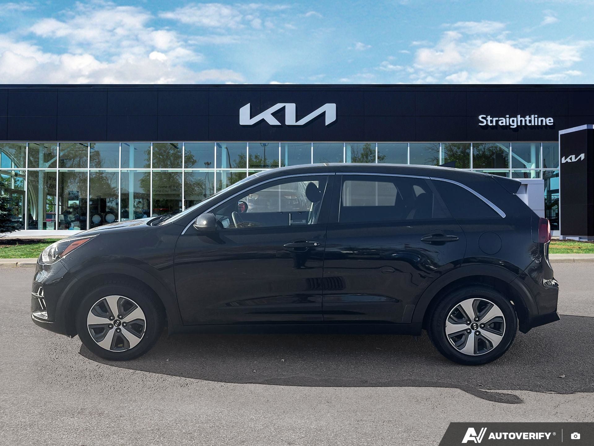 2020 Kia Niro LXS photo 2