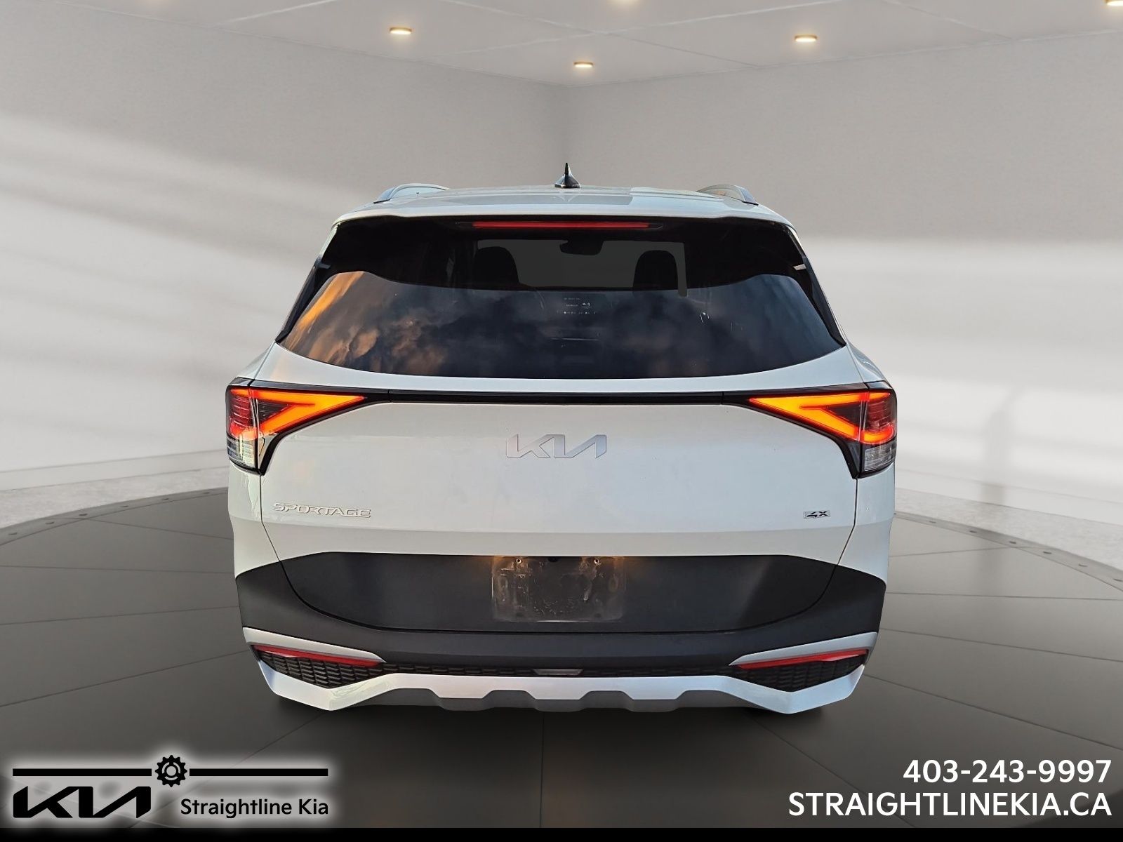2023 Kia Sportage LX photo 3