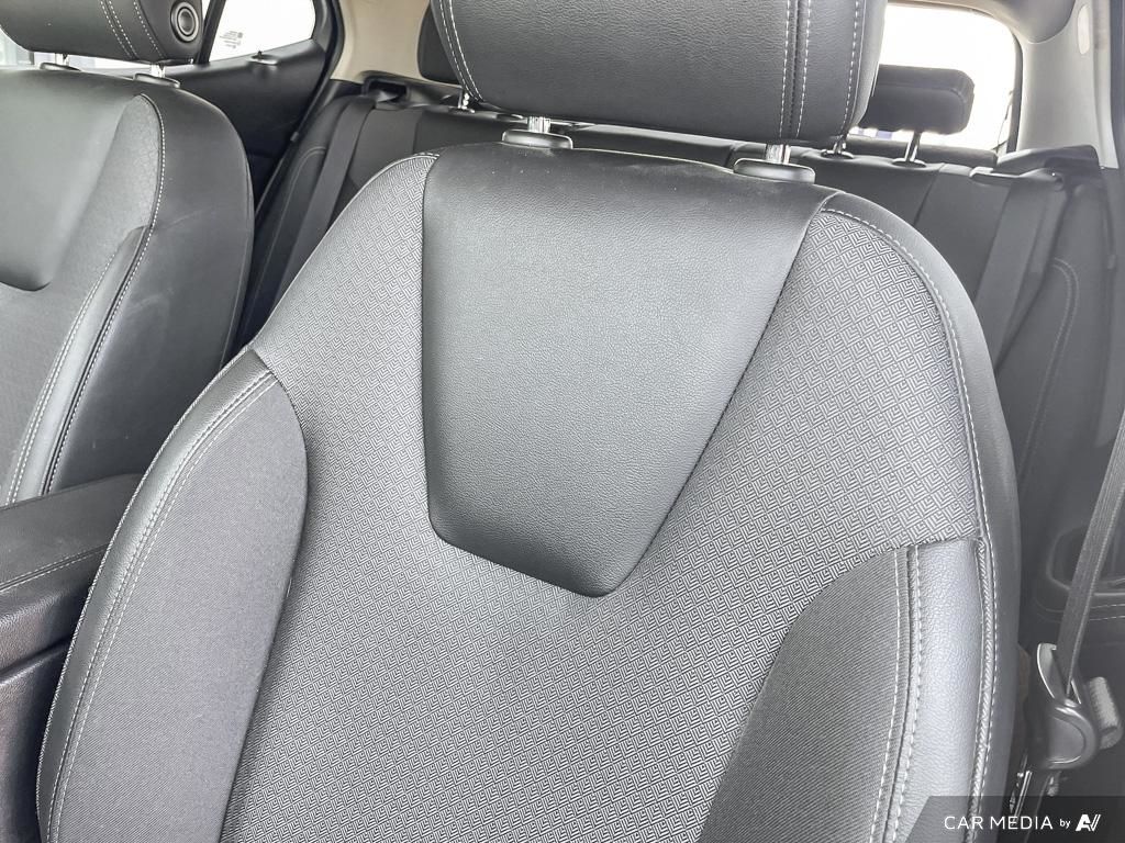 2022 Buick Encore GX Select Confidence Meets Comfort – Drive the 2022 Encore GX Select.