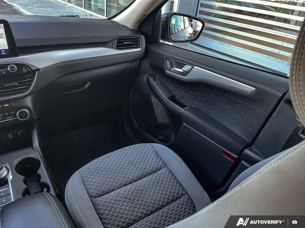 2020 Ford Escape SE 2020 Ford Escape – Modern Design, Smart Tech, Everyday Versatility