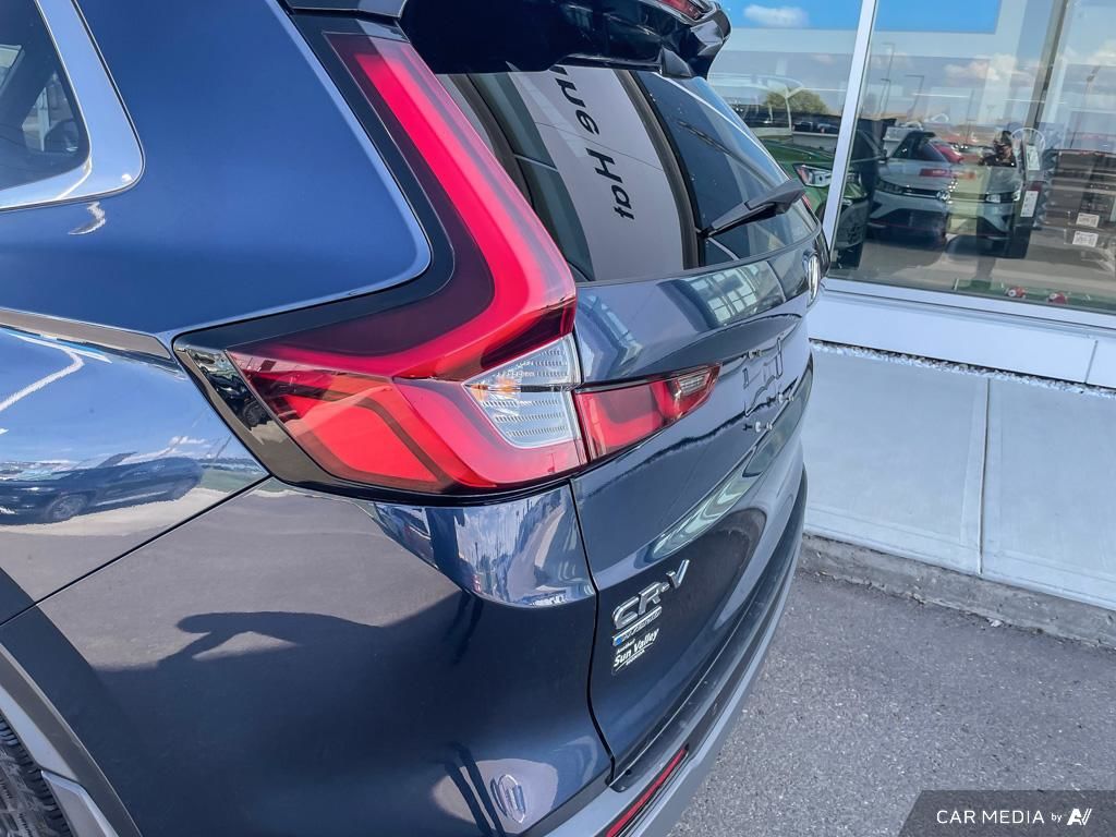 2023 Honda CR-V HYBRID Touring Hybrid Efficiency, AWD, Honda Sensing, Heated Seats