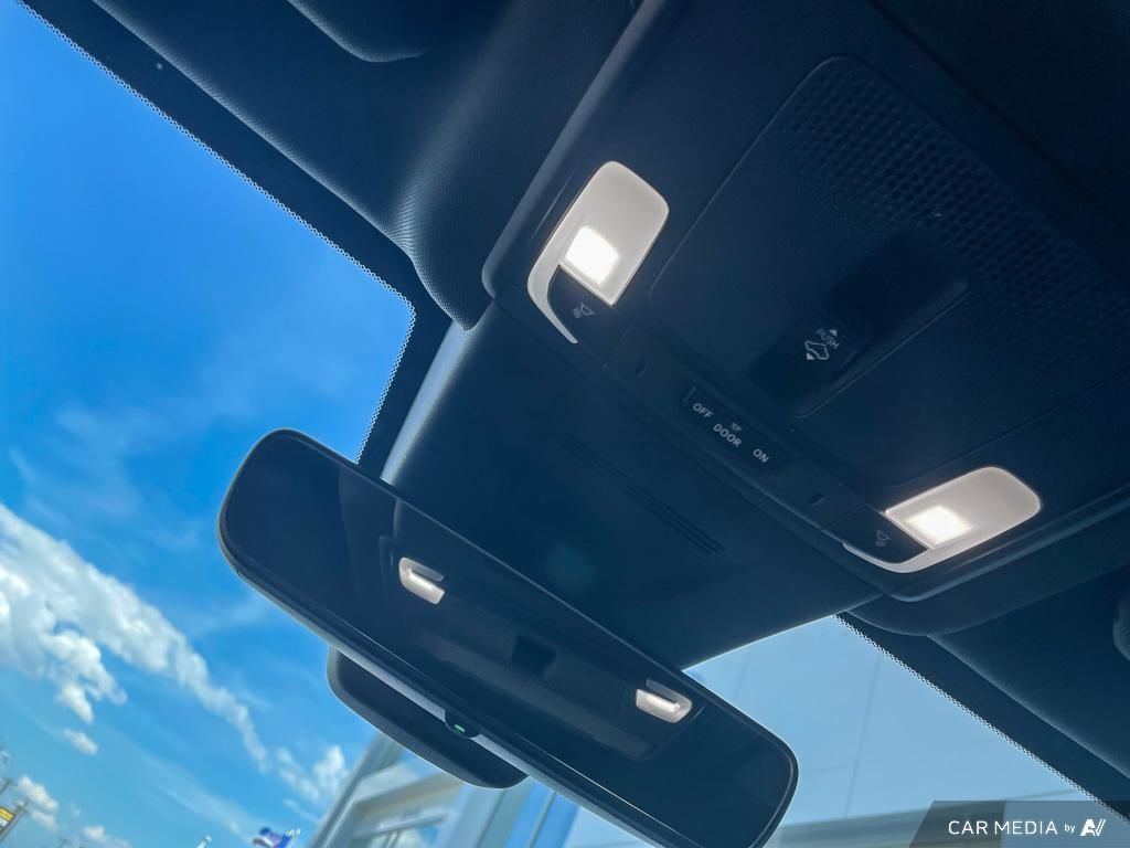 2023 Honda CR-V HYBRID Touring Hybrid Efficiency, AWD, Honda Sensing, Heated Seats