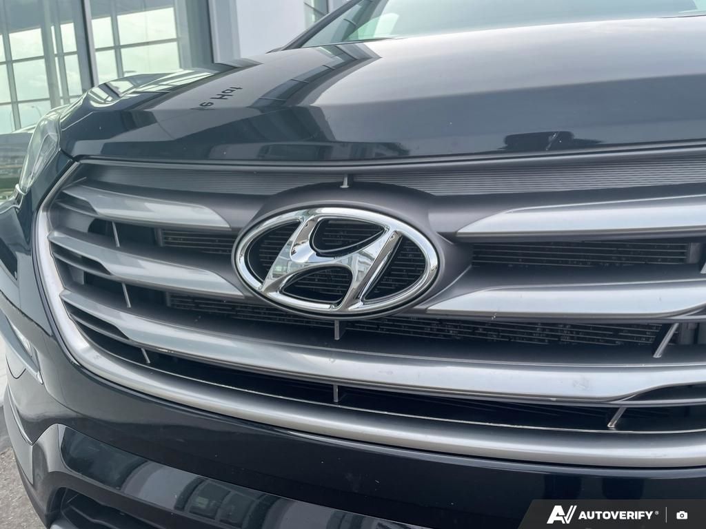 2017 Hyundai Santa Fe Sport Premium 2017 Hyundai Santa Fe Sport – Versatile, Comfortable, and Family-Ready