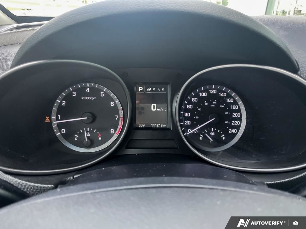2017 Hyundai Santa Fe Sport Premium 2017 Hyundai Santa Fe Sport – Versatile, Comfortable, and Family-Ready