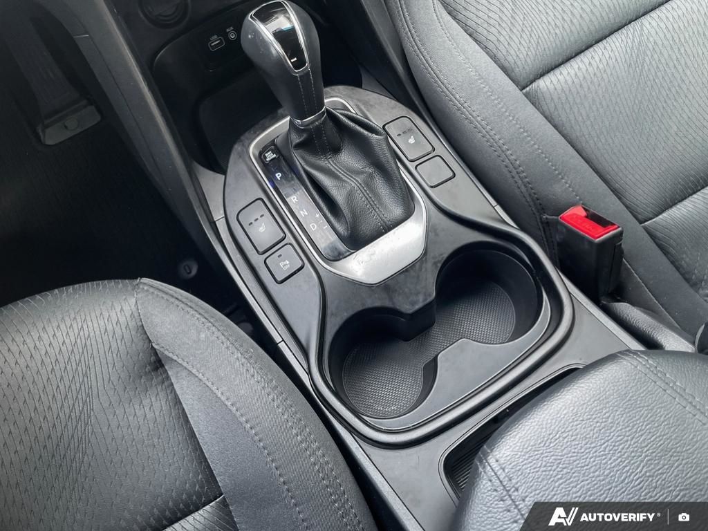 2017 Hyundai Santa Fe Sport Premium 2017 Hyundai Santa Fe Sport – Versatile, Comfortable, and Family-Ready