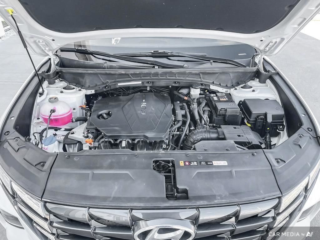 2022 Hyundai Tucson Essential 2022 Hyundai Tucson – Modern Design, Advanced Safety, Everyday Comfort