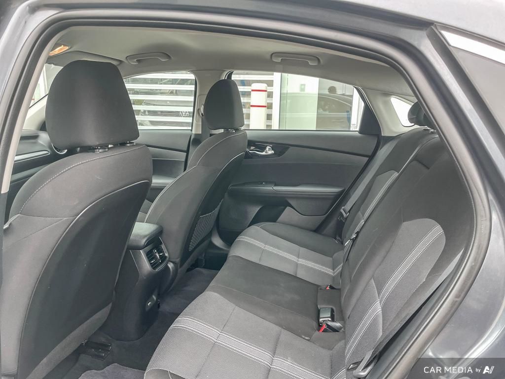 2023 Kia Forte EX One Owner, Low KM, Backup Cam, Great Value Sedan