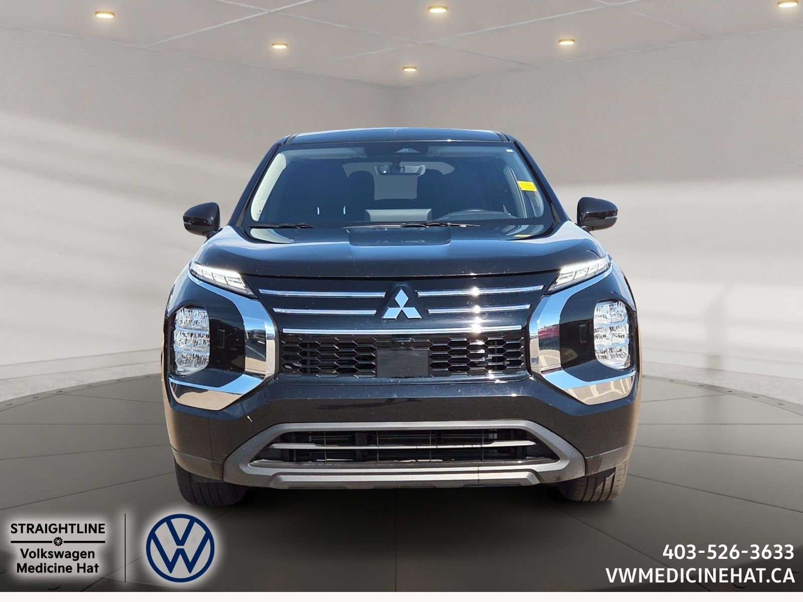 Photo 2025 Mitsubishi Outlander ES #2