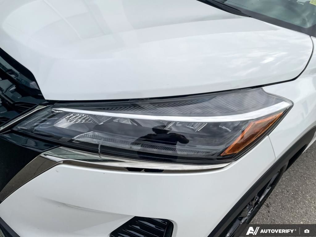 2024 Nissan Kicks SR Sporty Design, Smart Tech, Efficient Drive