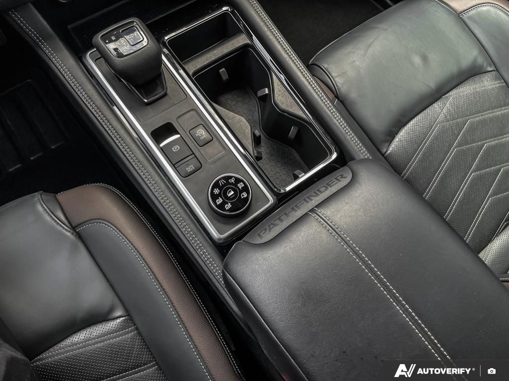 2022 Nissan Pathfinder Platinum Luxury 7-Seater, Panoramic Roof, AWD Confidence
