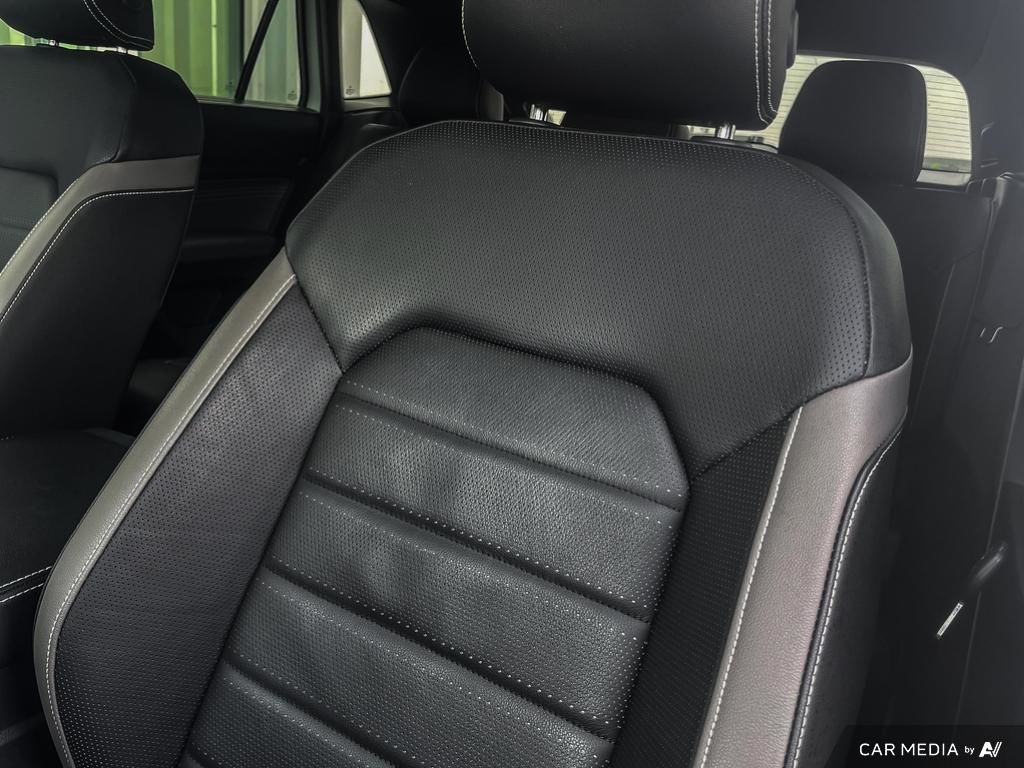 2023 Volkswagen Atlas Cross Sport Highline 2023 Atlas Cross Sport Highline — Elevate Every Drive with Luxury and Power.