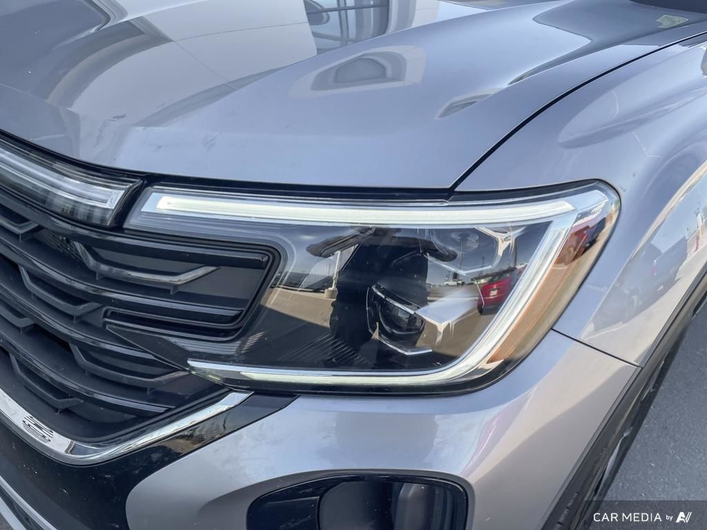 2024 Volkswagen Atlas Cross Sport Highline 2024 Atlas Cross Sport Highline – Where Sophistication Meets Performance.