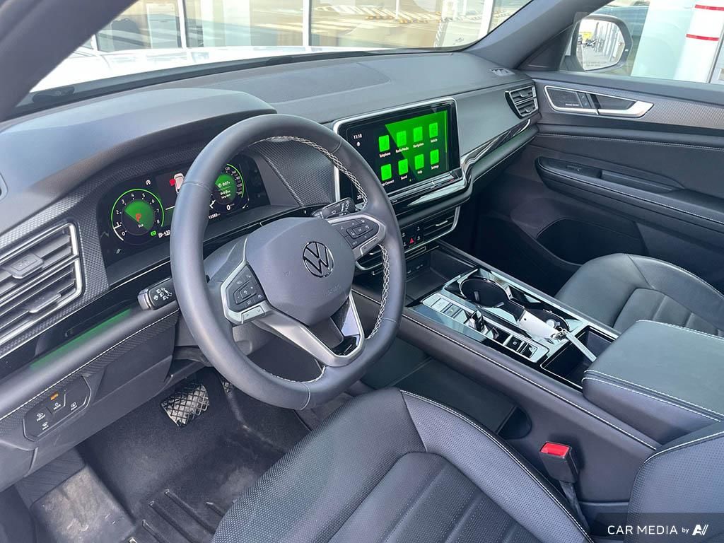 2024 Volkswagen Atlas Cross Sport Highline Bold Style. Premium Comfort. The 2024 Atlas Cross Sport Highline Awaits.