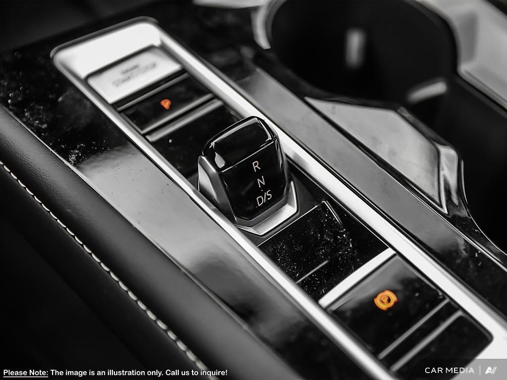 2025 Volkswagen Atlas Execline Captain’s Chairs. AWD Confidence. Premium Comfort.
