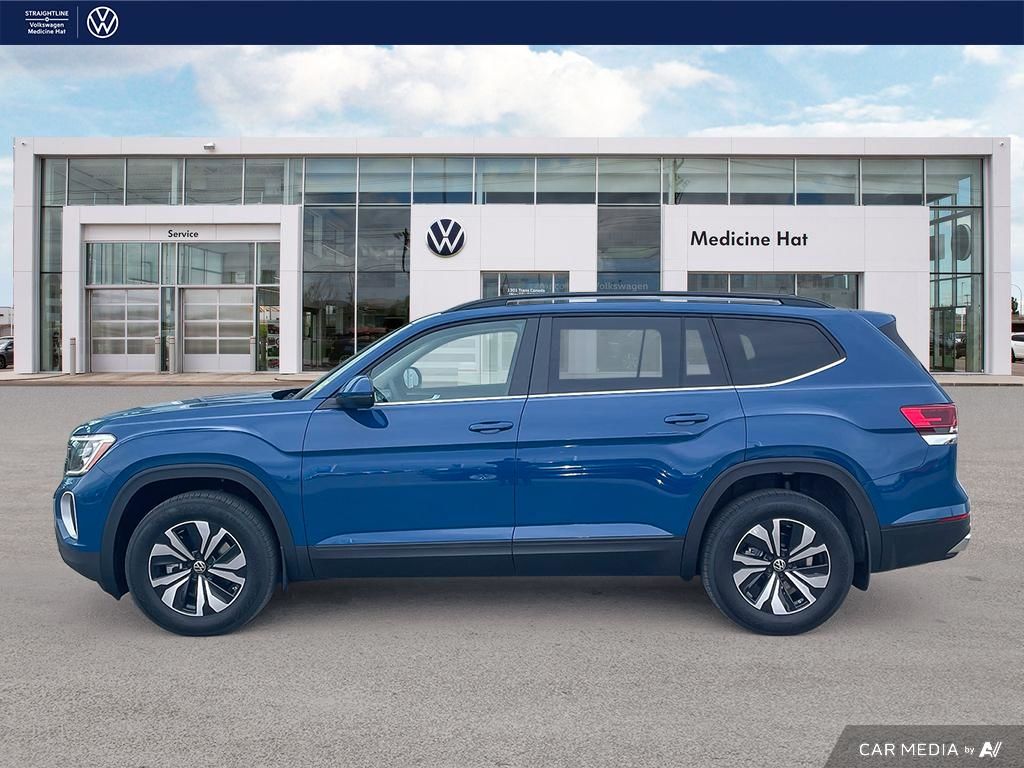2025 Volkswagen Atlas Comfortline Spacious 7-seater SUV with power, tech, and AWD.