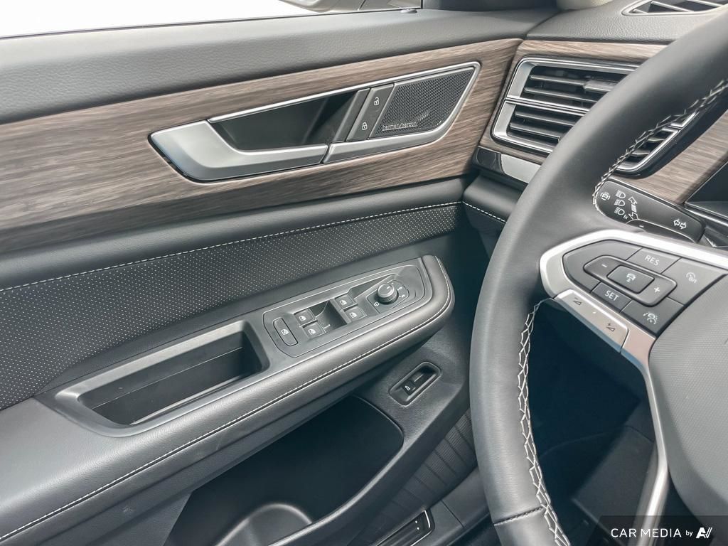 2025 Volkswagen Atlas Highline 7 Seats, Turbo Power, Leather, AWD Option, Panoramic Roof