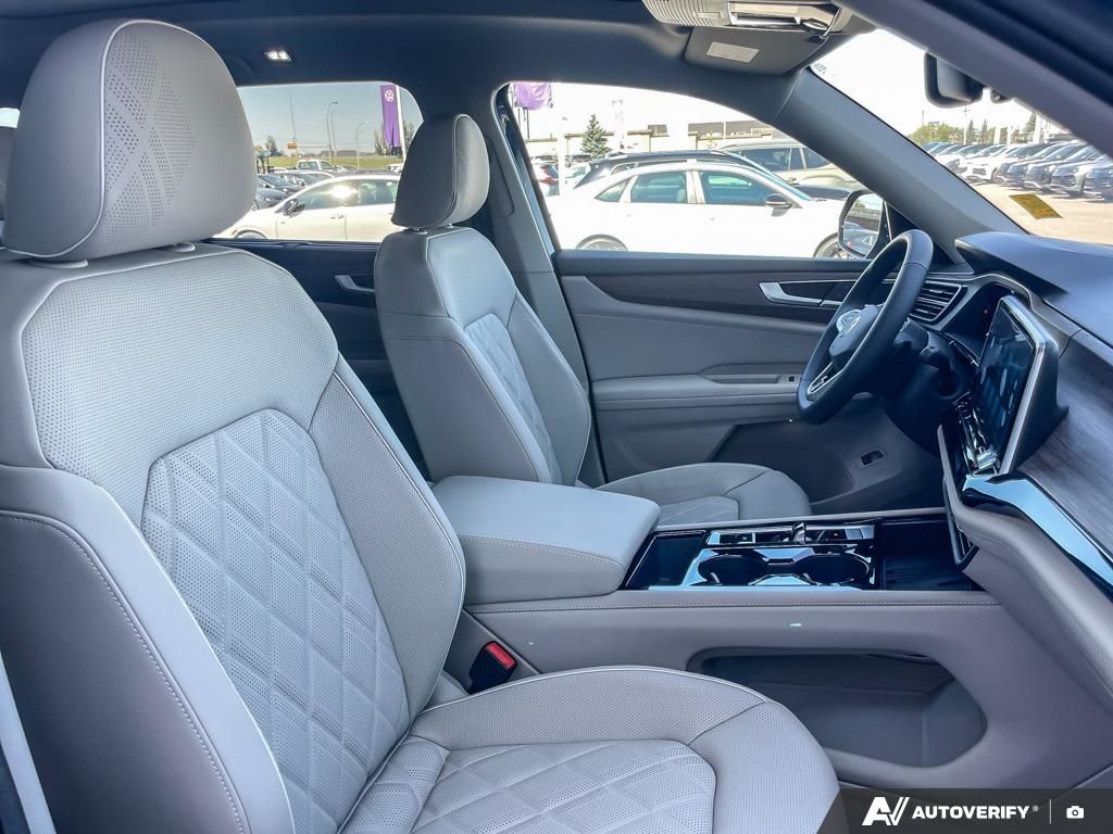 2025 Volkswagen Atlas Execline