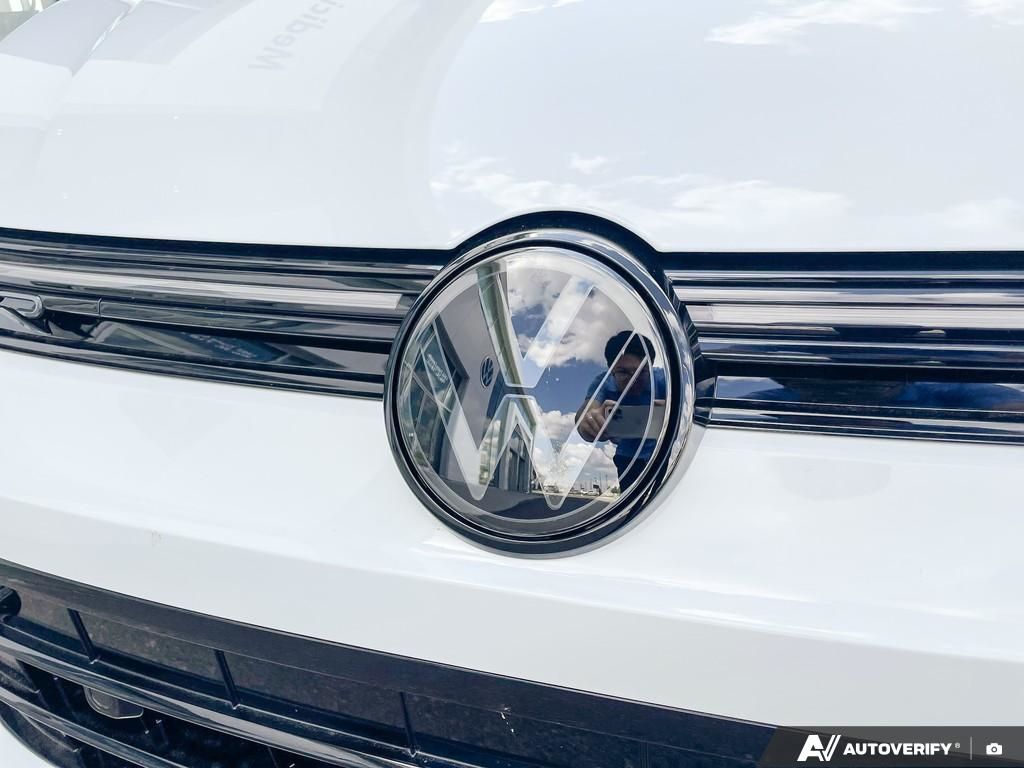 2025 Volkswagen Golf R R Black Edition 4MOTION