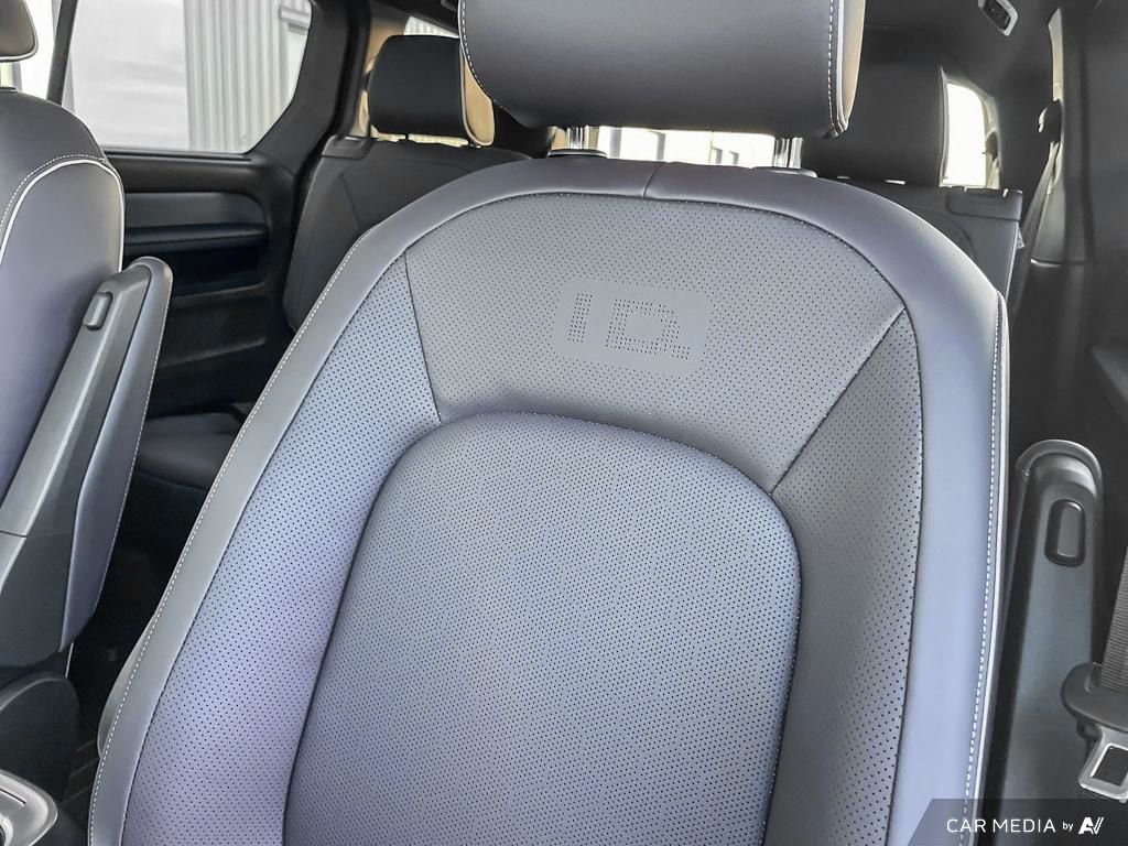 2025 Volkswagen ID. Buzz 1st Edition 4MOTION Dimmable Panoramic Roof!
