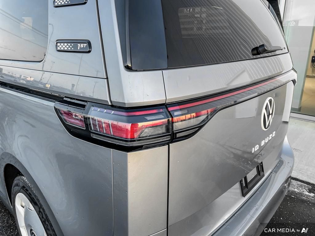 2025 Volkswagen ID. Buzz 1st Edition 4MOTION Dimmable Panoramic Roof!