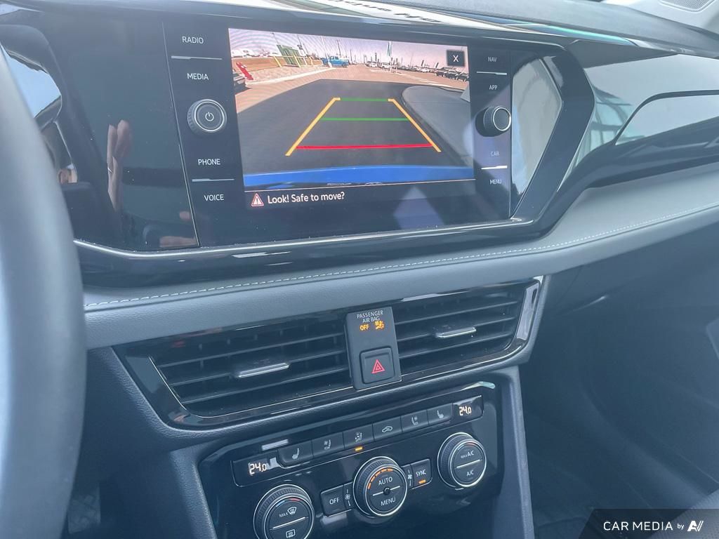 2024 Volkswagen Taos Highline 2024 Taos Highline – Big Style, Smart Drive.