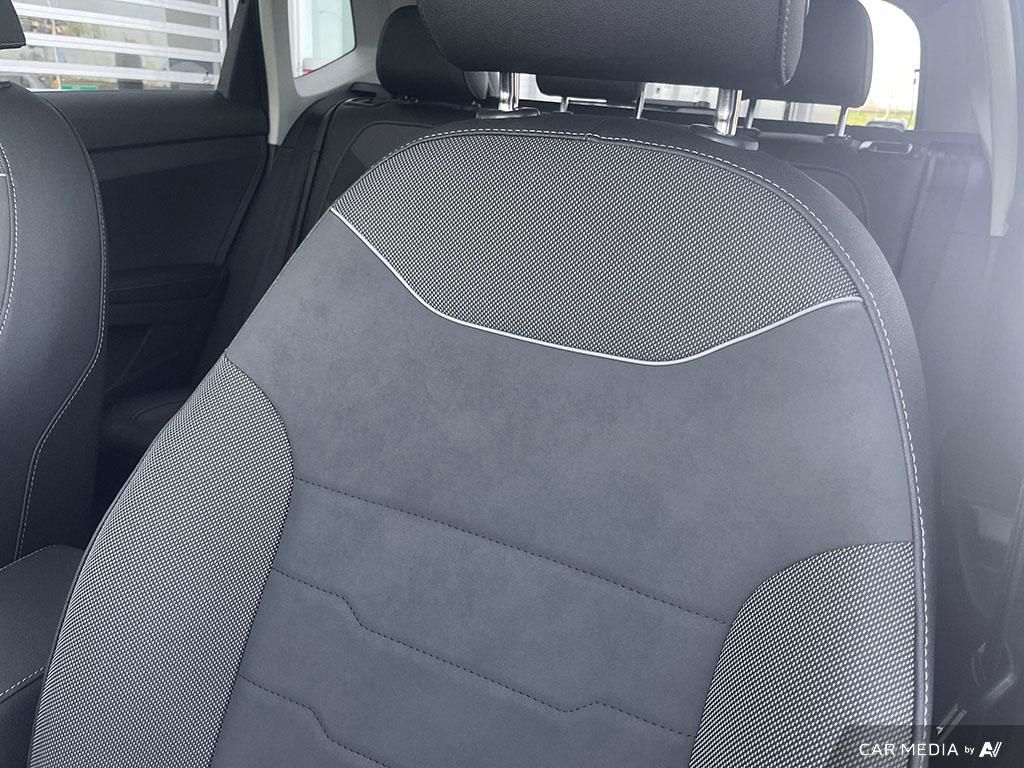 2025 Volkswagen Taos Comfortline Black Edition 4MOTION Black Edition Style, Turbo, Heated Seats, AWD Option