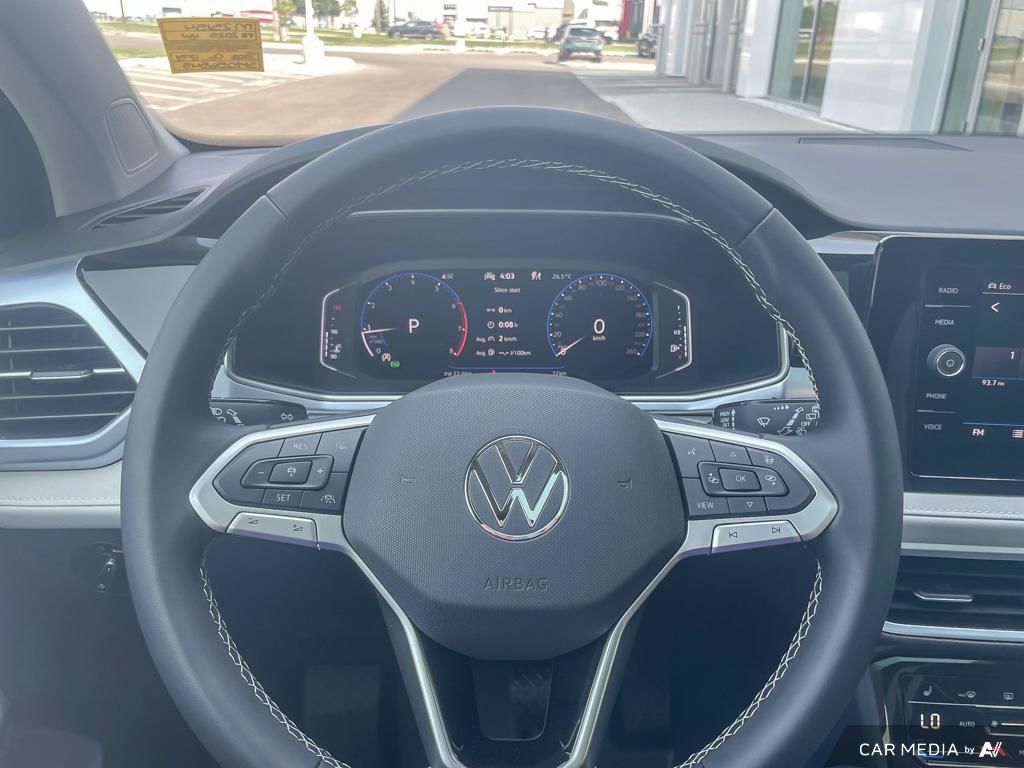 2025 Volkswagen Taos Comfortline 4MOTION Turbo, Heated Seats, AWD Option, Smart Safety Tech
