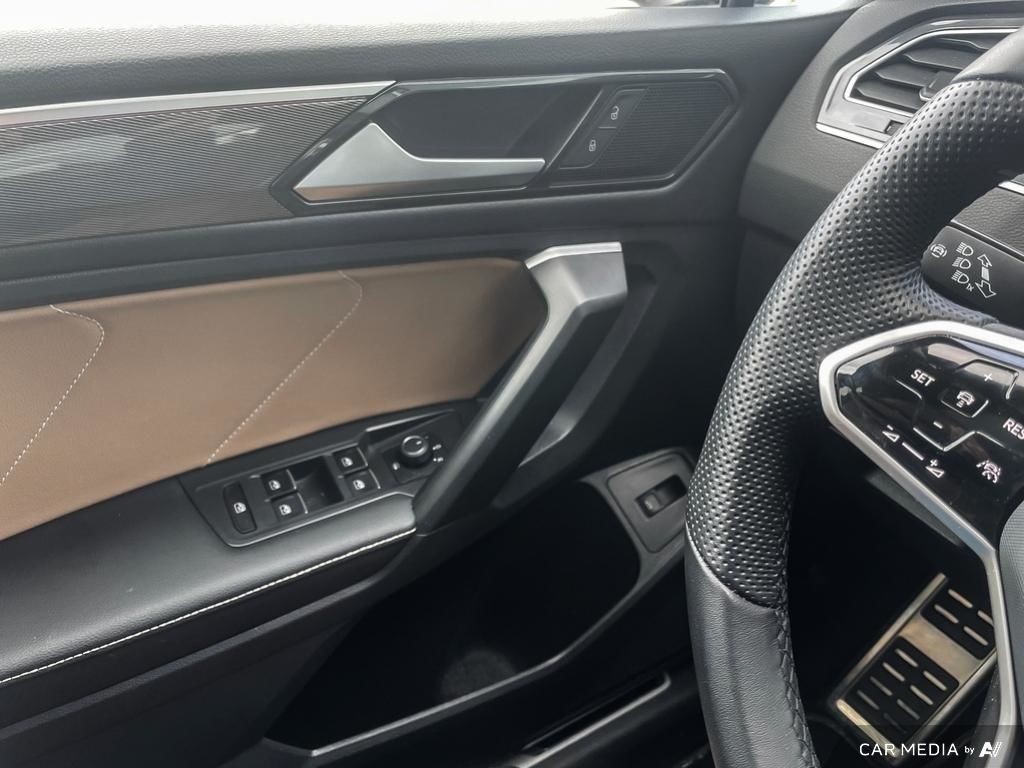 2024 Volkswagen Tiguan Comfortline R-Line Black Edition R-Line Style, Heated Seats, Safety Tech, Low KM