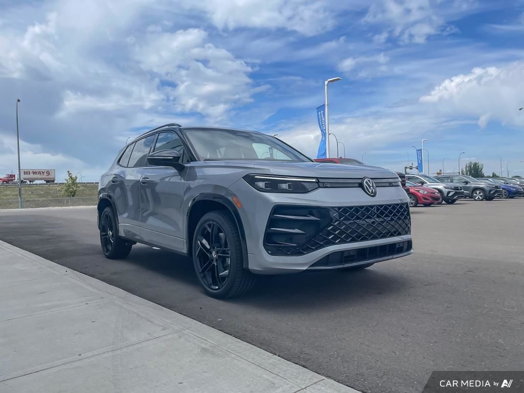 2025 Volkswagen Tiguan Comfortline R-Line Black Edition