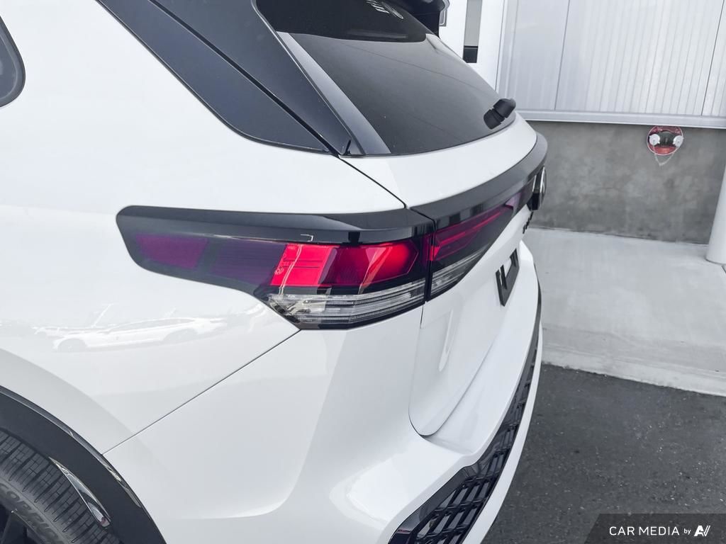 2025 Volkswagen Tiguan Comfortline R-Line Black Edition