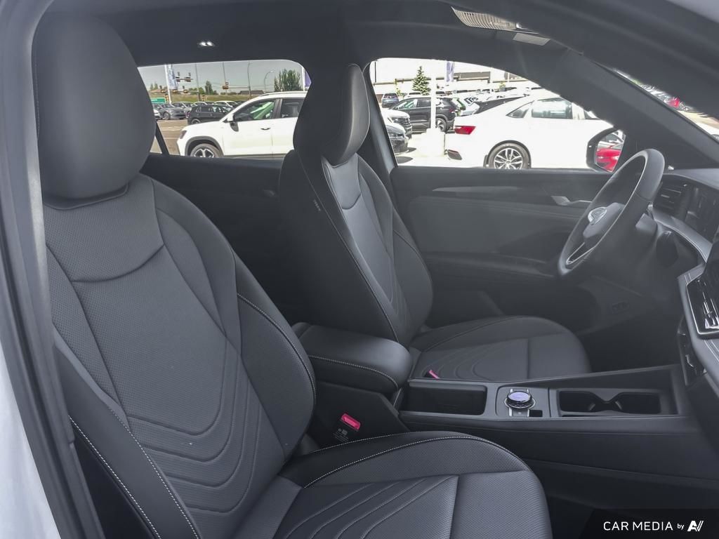 2025 Volkswagen Tiguan Comfortline R-Line Black Edition