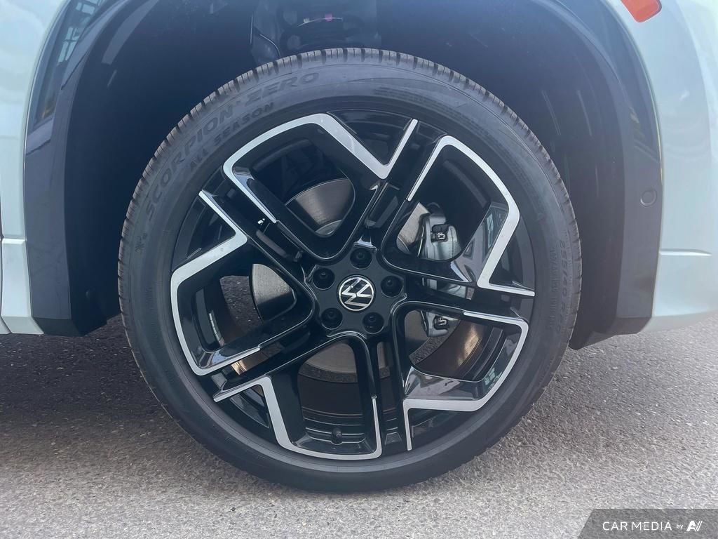2025 Volkswagen Tiguan Highline R-Line