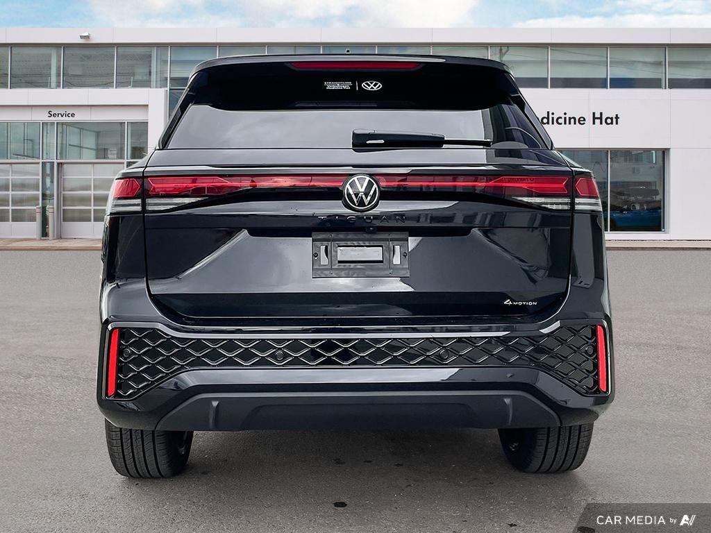 2025 Volkswagen Tiguan Comfortline R-Line Black Edition