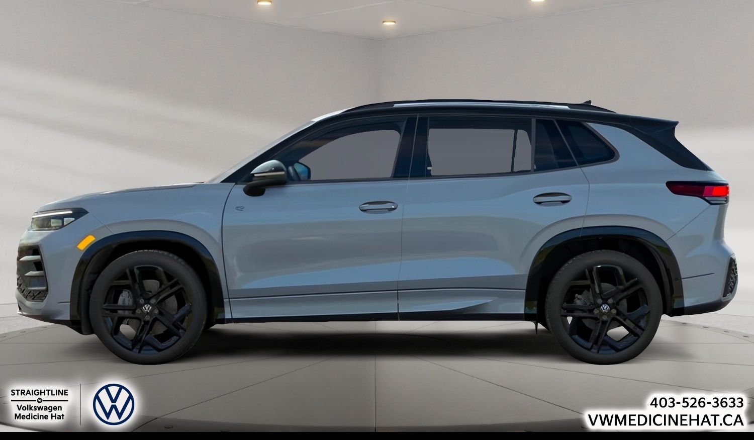 Photo 2026 Volkswagen Tiguan Comfortline R-Line Black Edition 4MOTION #2