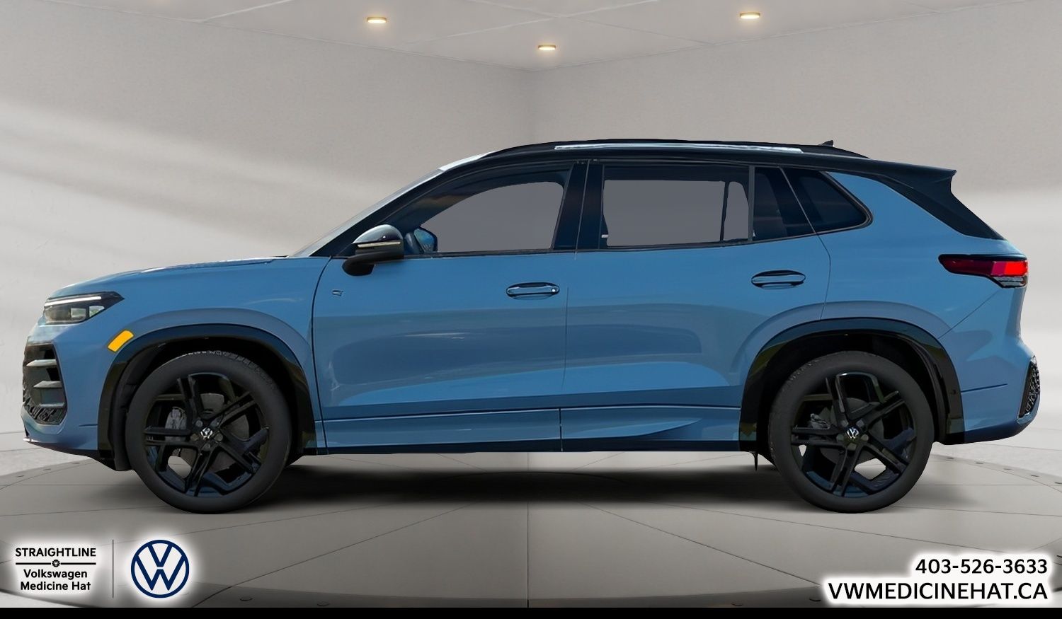 Photo 2026 Volkswagen Tiguan Comfortline R-Line Black Edition 4MOTION #2