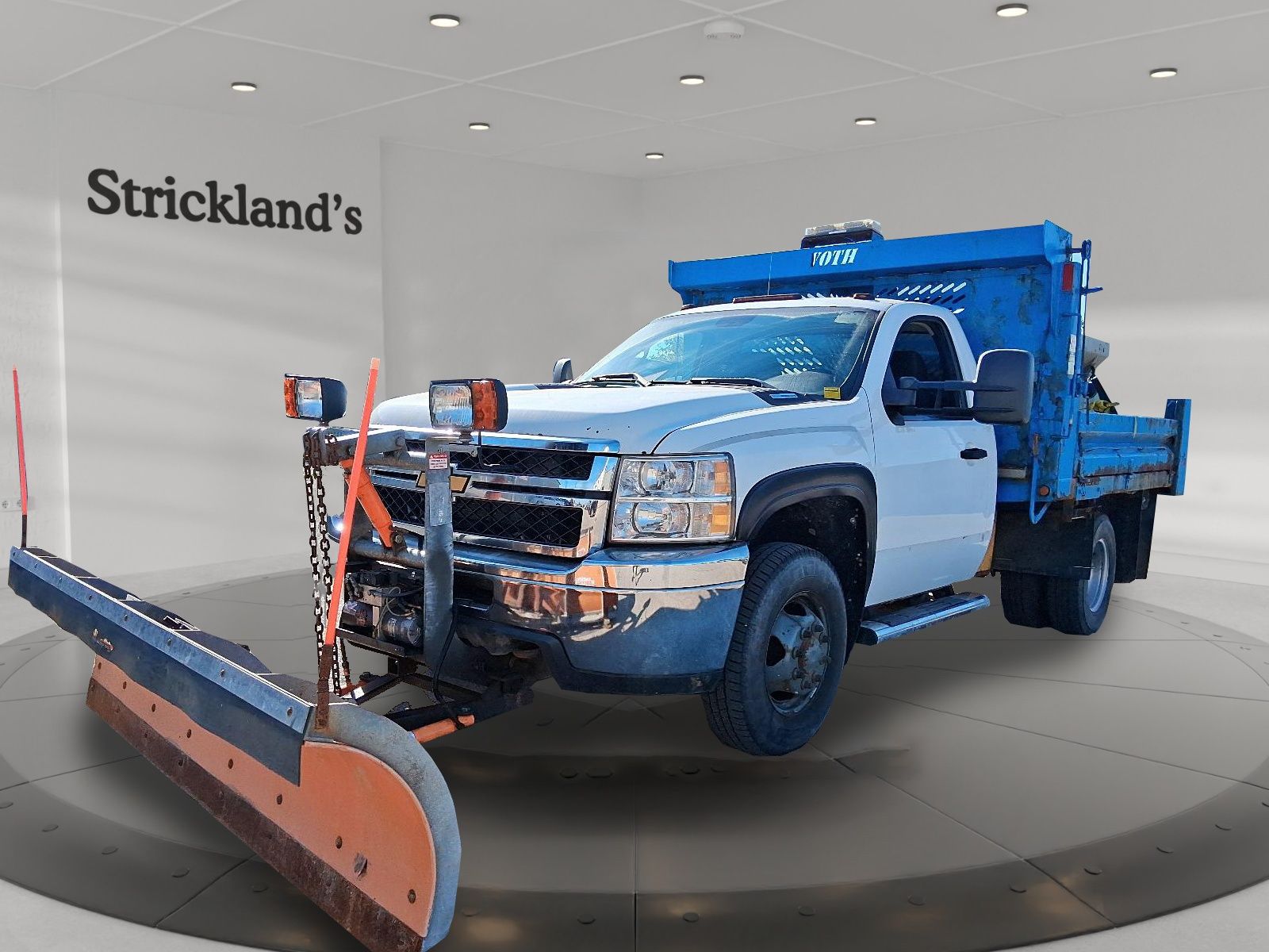 2013 Chevrolet Silverado 3500 HD WT Reg Cab Chassis 4WD 137WB 1SA