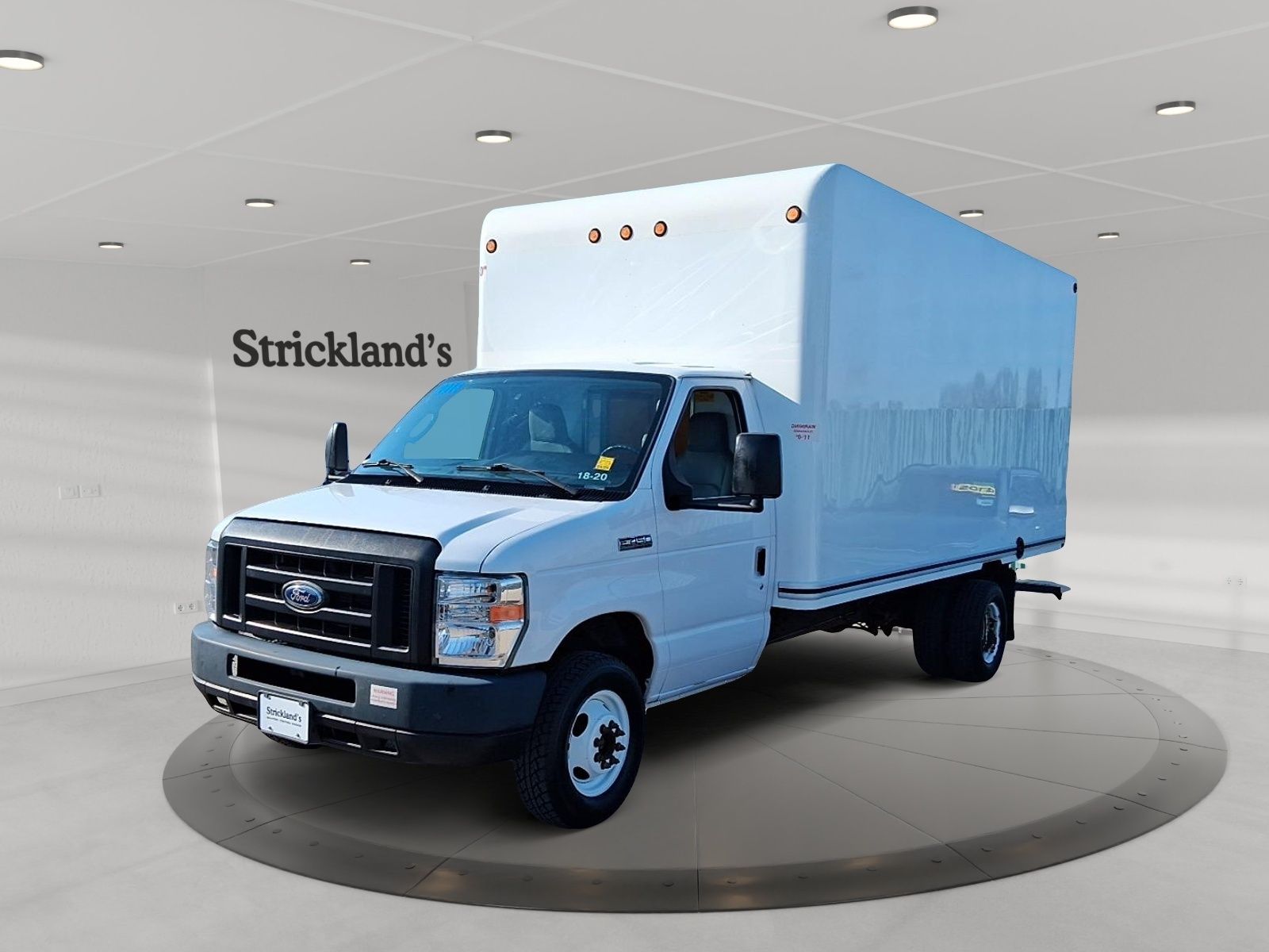 2018 Ford Econoline Van Cutaway E-450 DRW
