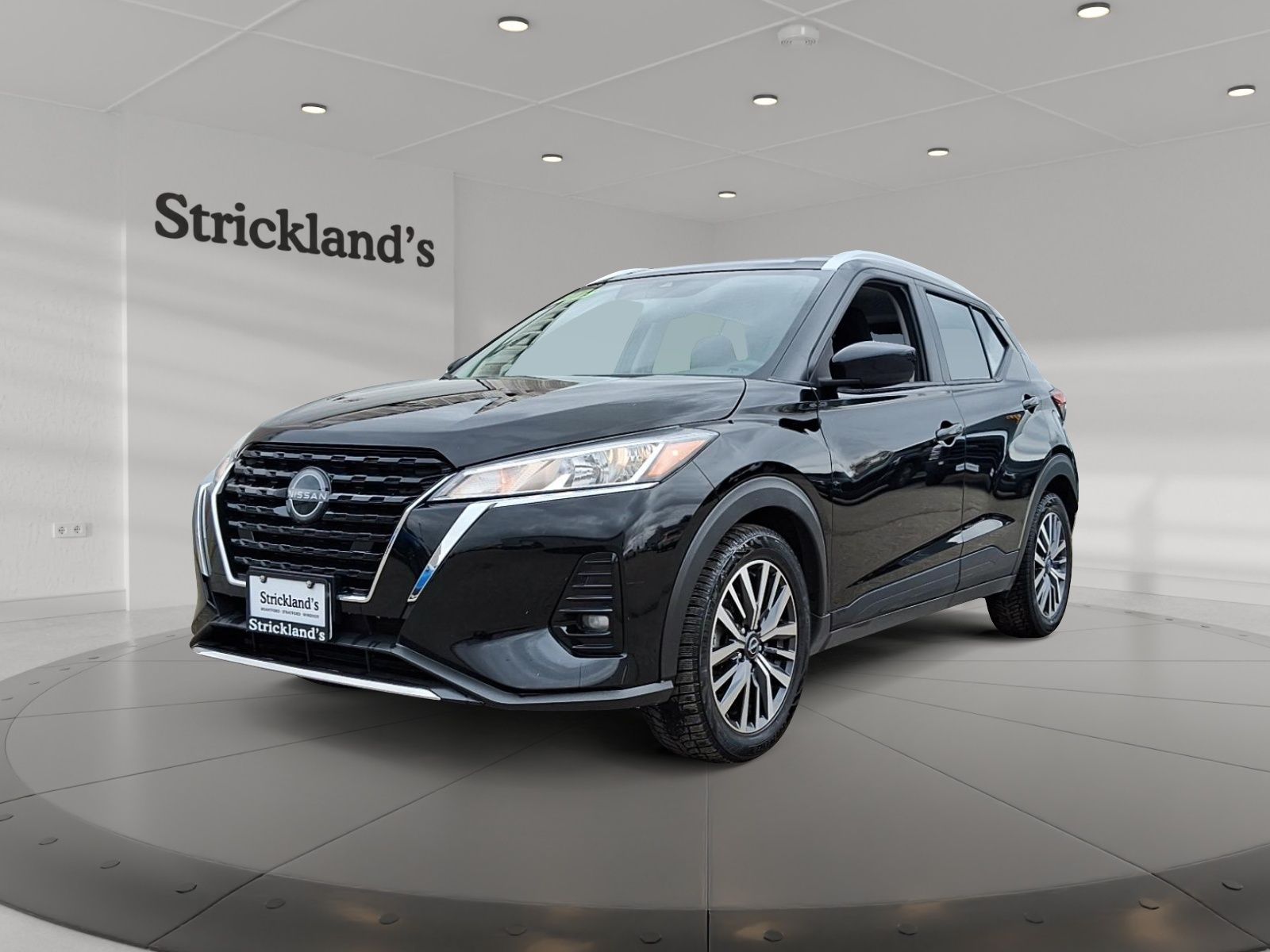 2025 Nissan Kicks Play SV FWD