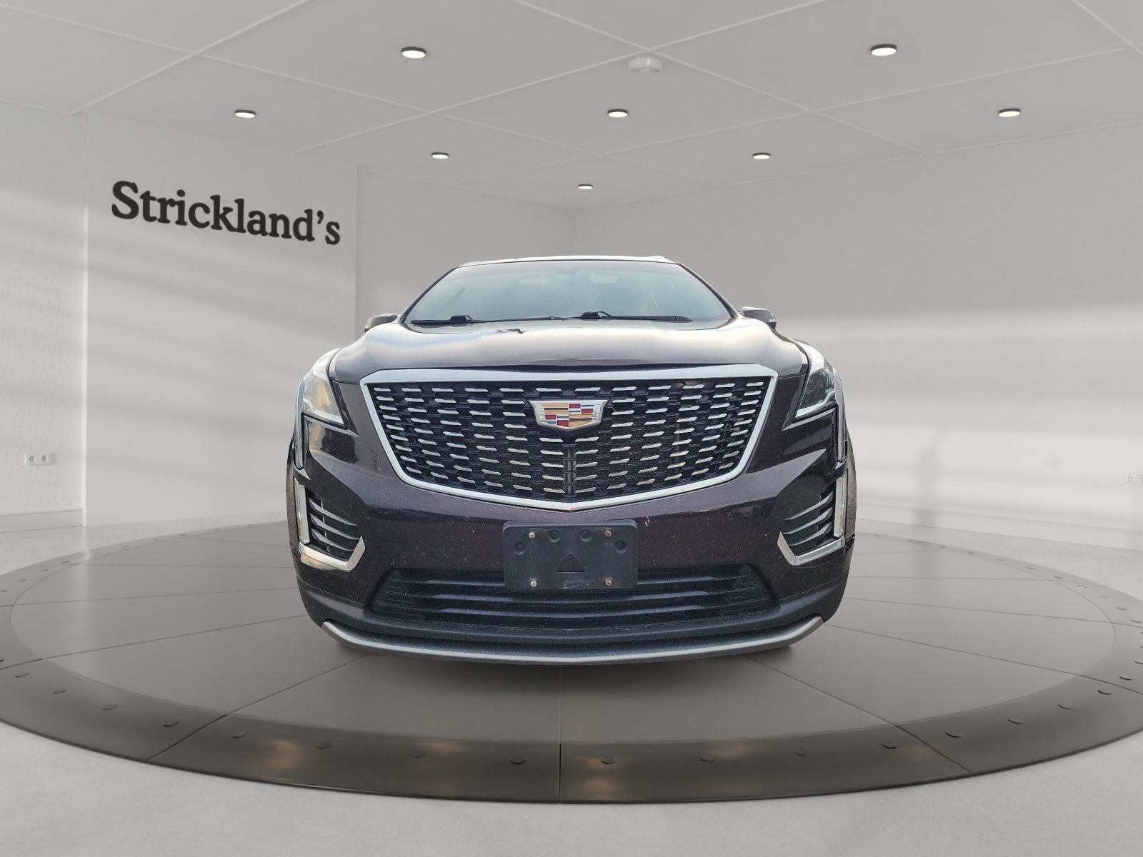 Photo 2021 Cadillac XT5 Premium Luxury AWD #2