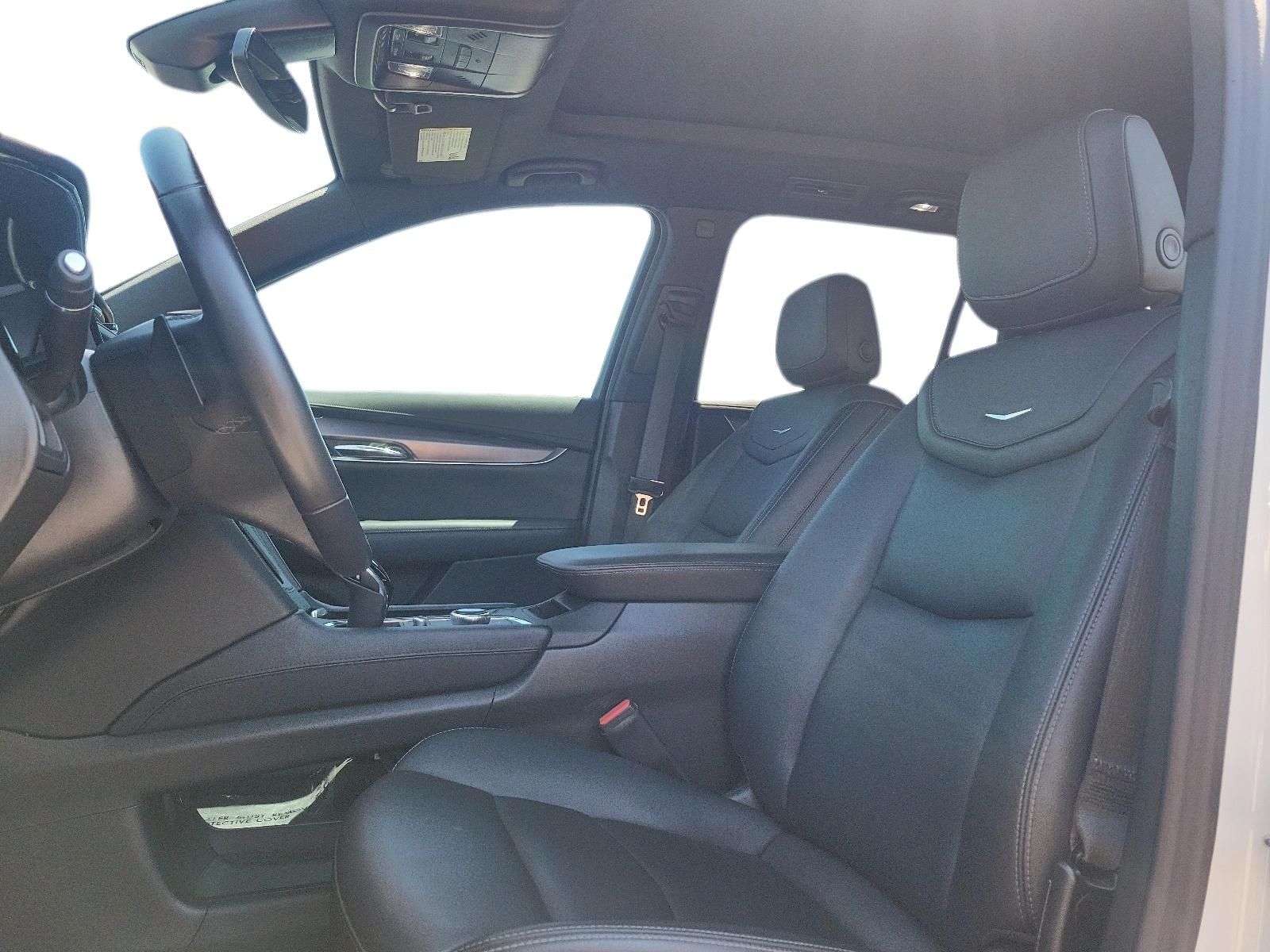 Photo 2023 Cadillac XT6 Luxury AWD #8