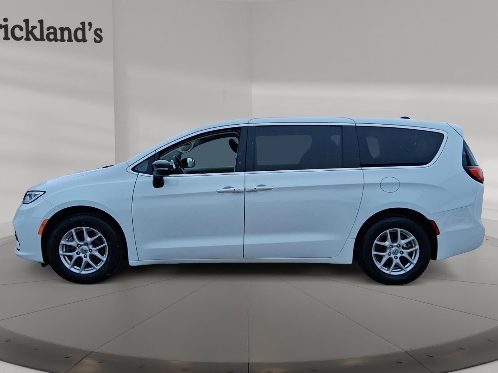 Photo 2024 Chrysler Pacifica Touring-L FWD #5