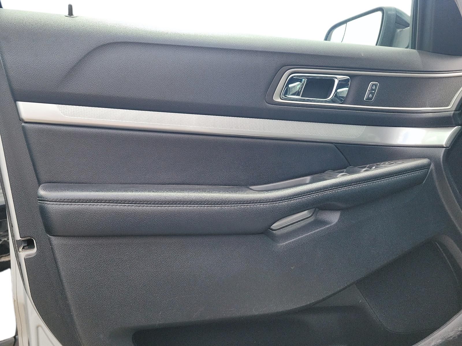 Photo 2016 Ford Explorer XLT - 4WD #8