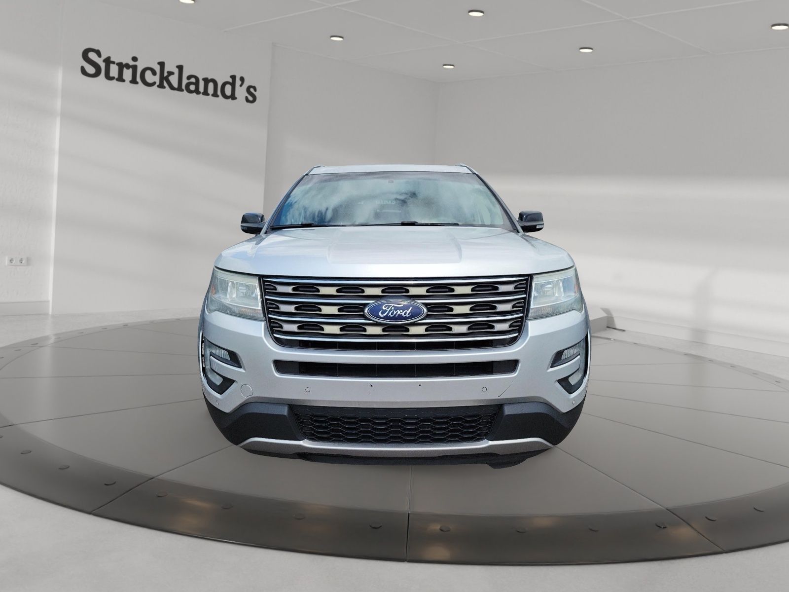 Photo 2016 Ford Explorer XLT - 4WD #2