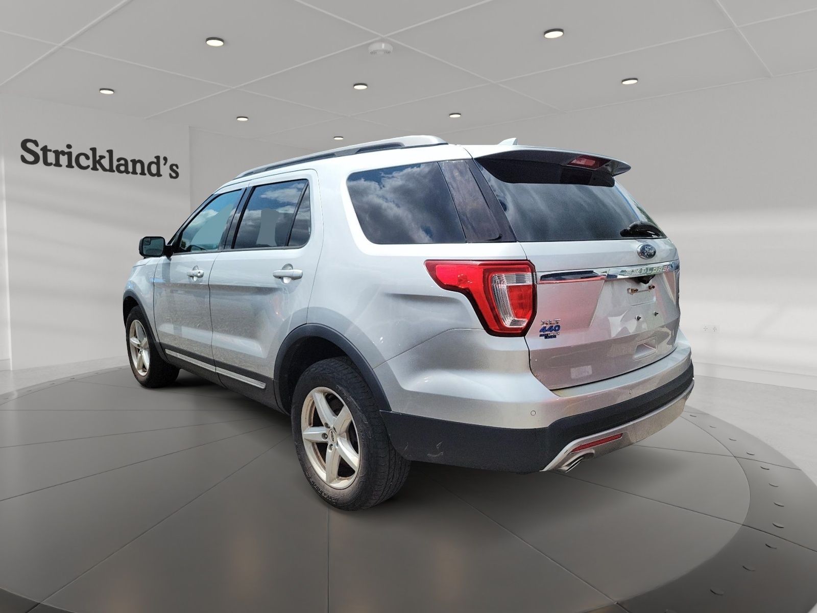 Photo 2016 Ford Explorer XLT - 4WD #3
