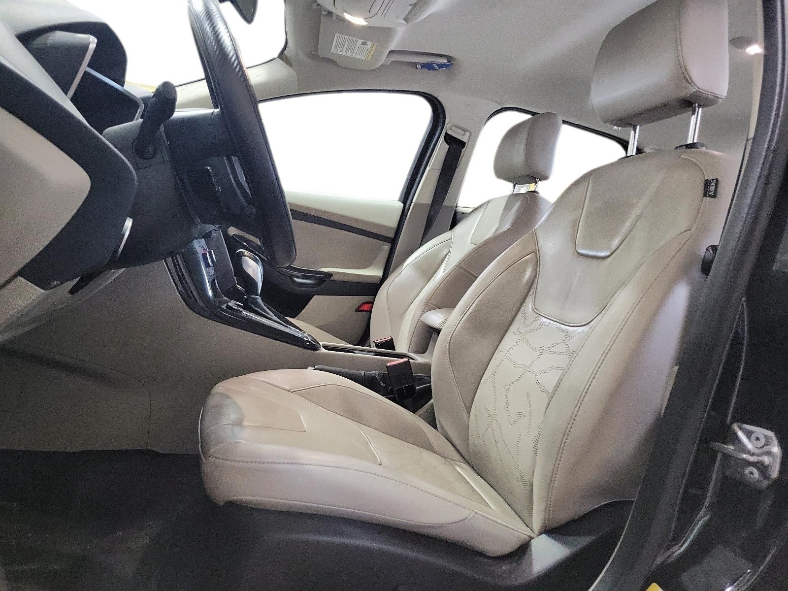 Photo 2017 Ford Focus Hatchback Electric #8