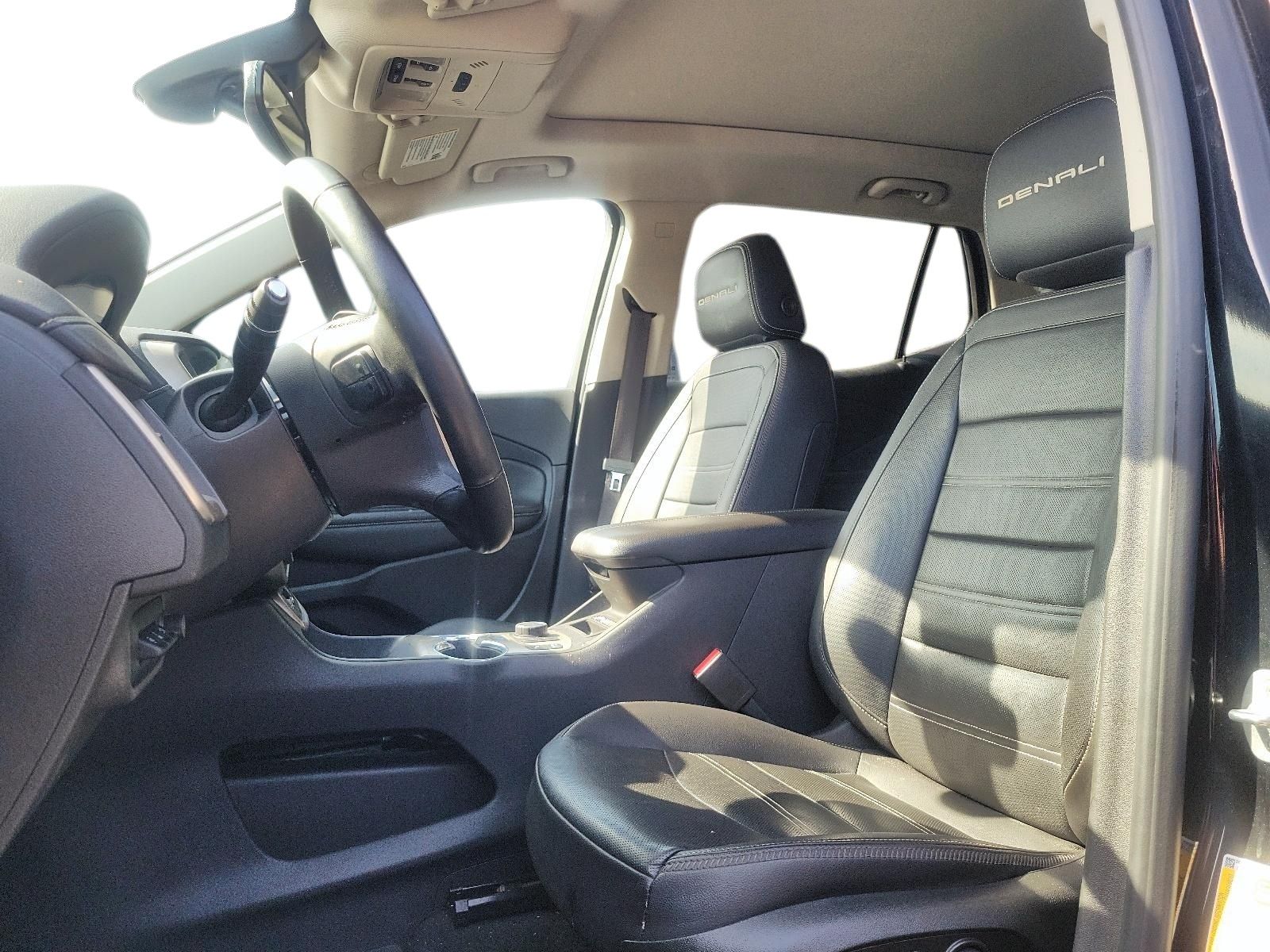 Photo 2023 GMC Terrain Denali AWD #7
