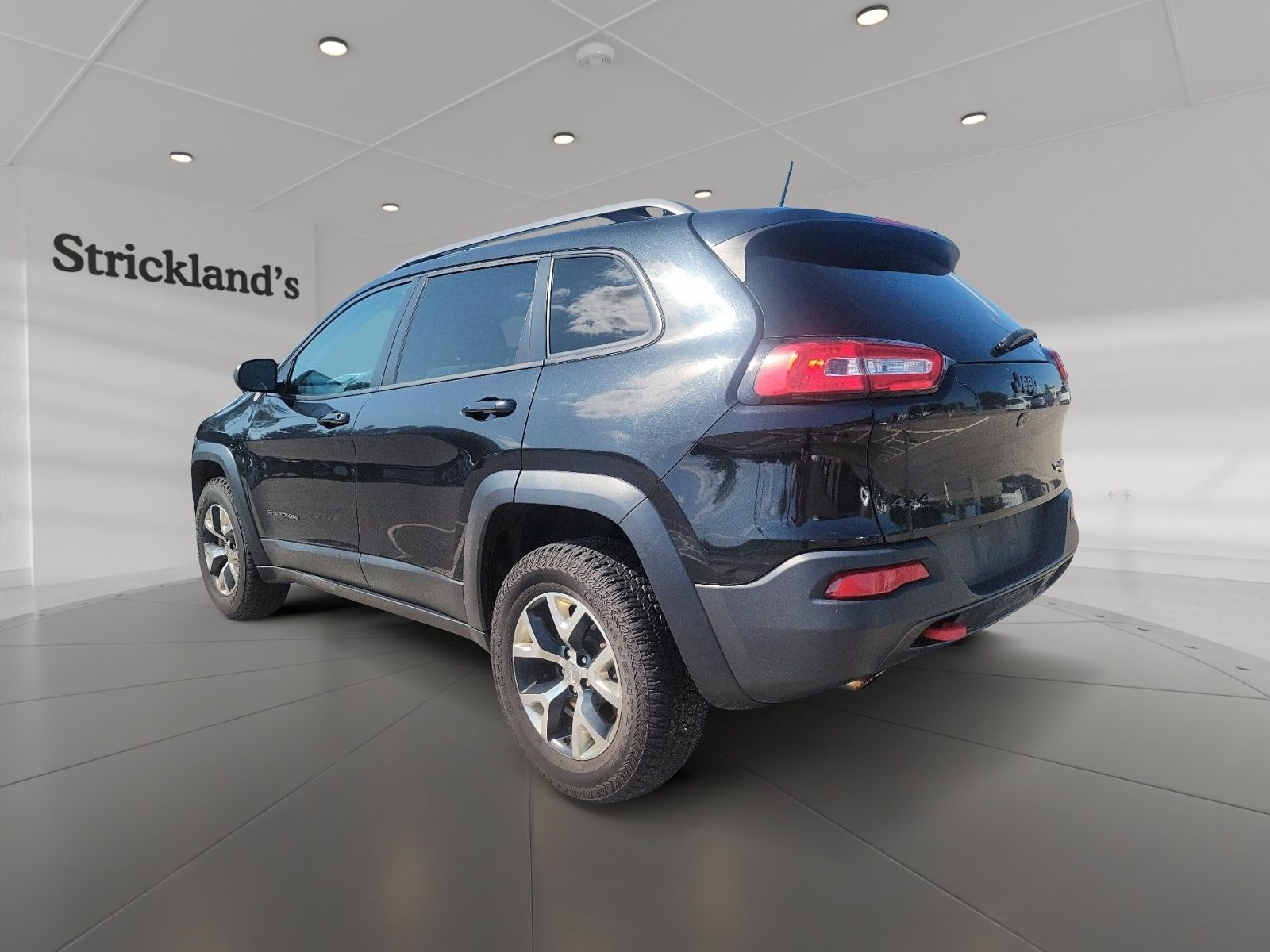 Photo 2016 Jeep Cherokee 4x4 Trailhawk #4