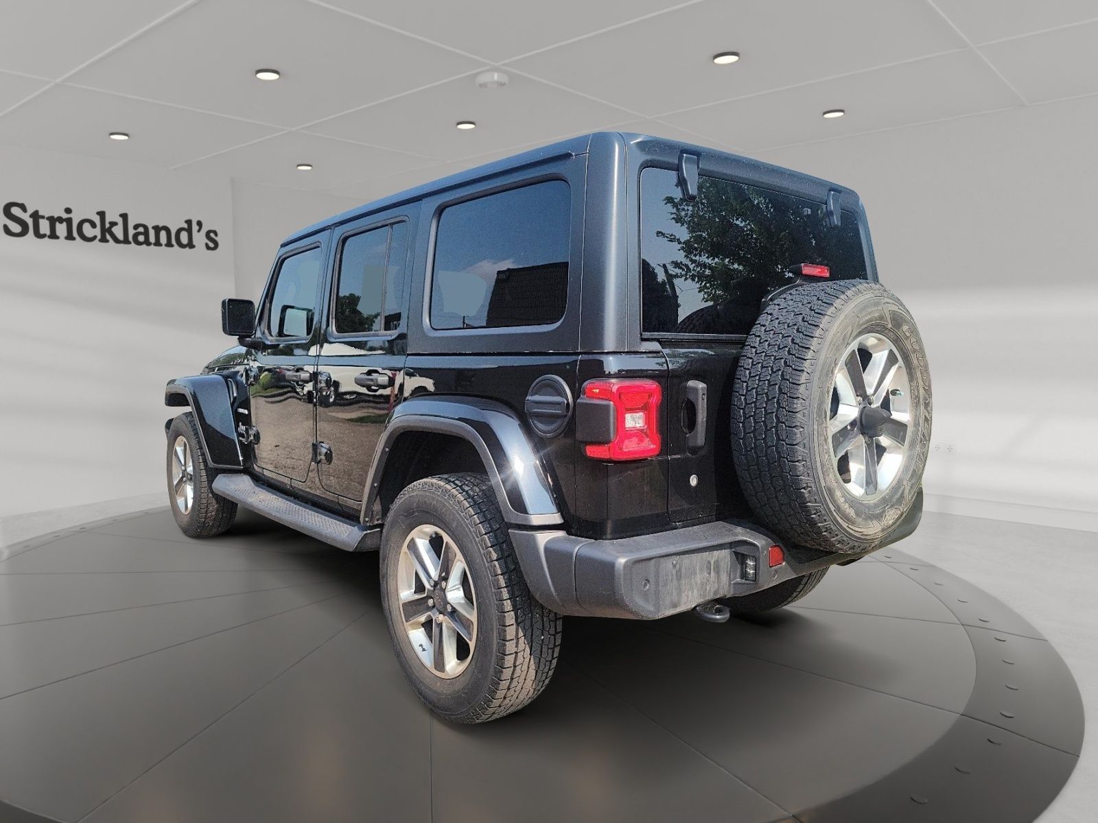 Photo 2018 Jeep Wrangler Jl Unlimited Sahara #4